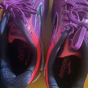 Brooks ghost 9 running shoes